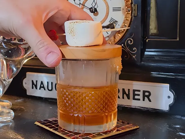 A hidden speakeasy cocktail bar near Orlando