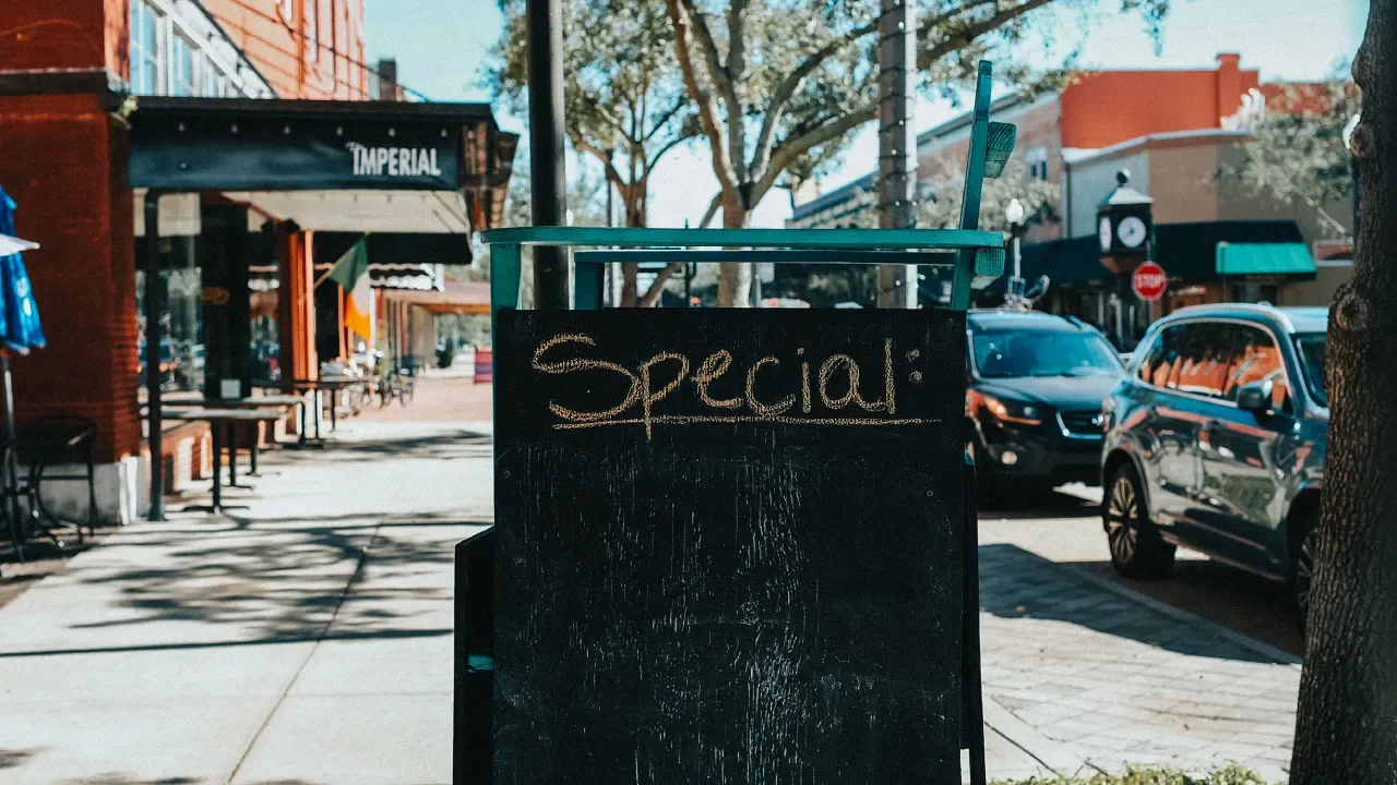 Downtown Mount Dora and its lakefront
